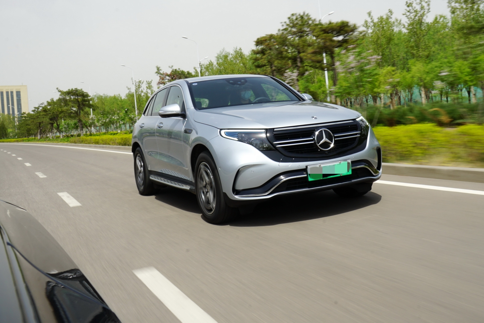 2024款奔馳純電(diàn)動EQC