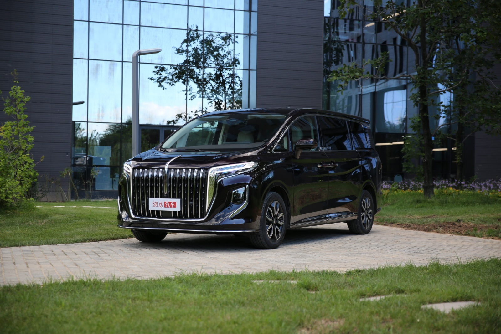 紅旗HQ9 東方豪華旗艦MPV