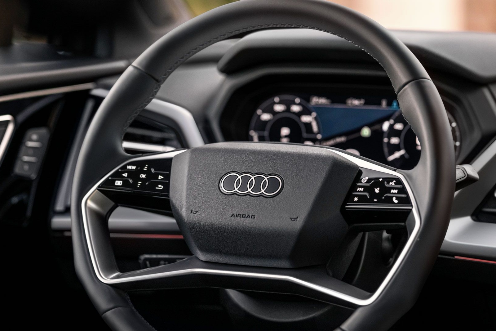 2024新(xīn)款奧迪Q4 e-tron 