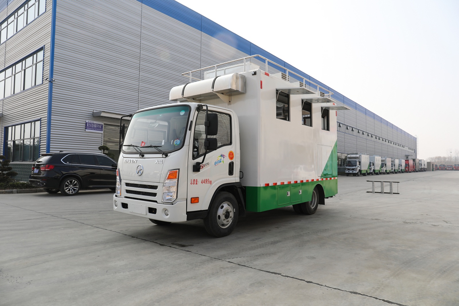 大運奧普力國(guó)六雲内126馬力移動餐車(chē) 